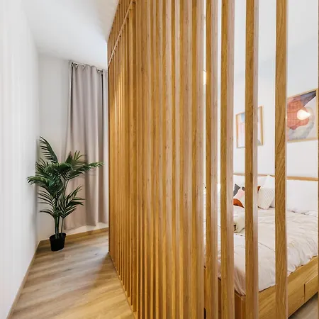 Rentero Wenceslas Square Apartment Prague